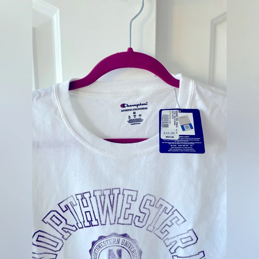 NWT! Champion Northwestern University Wildcats Women White Crop Top T-shirt Sz M - Picture 2 of 4